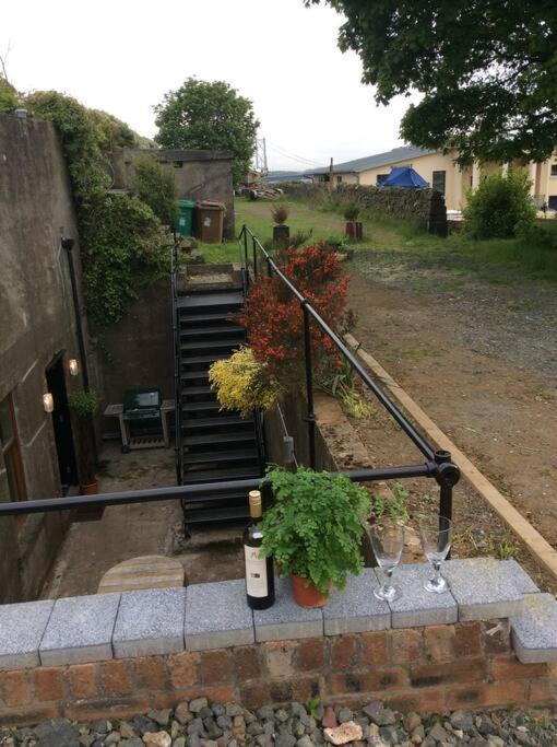 The Armoury: Stylish Ww1 Bunker Villa North Queensferry Eksteriør bilde