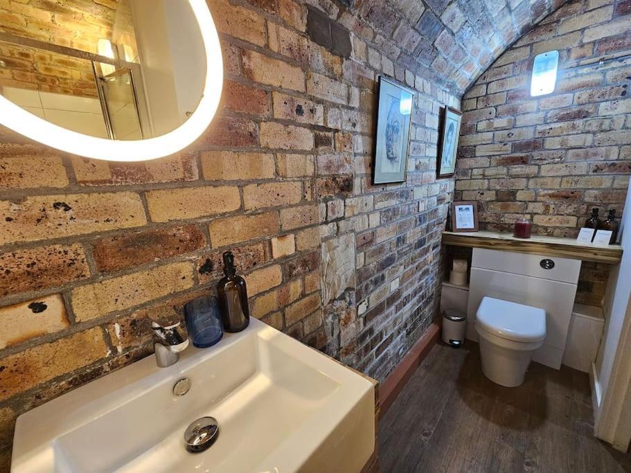 The Armoury: Stylish Ww1 Bunker Villa North Queensferry Eksteriør bilde